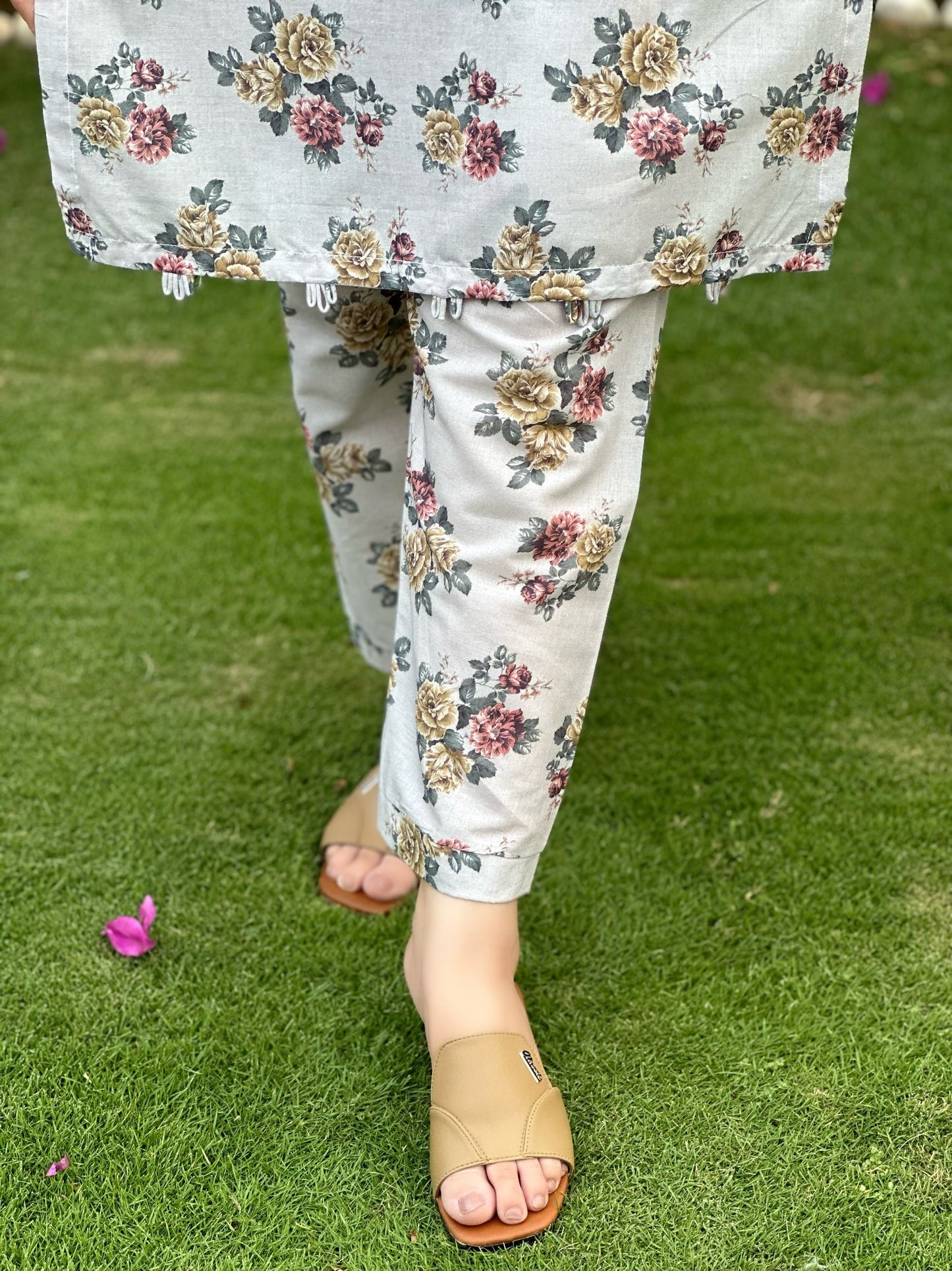 RkS 2Piece Embroidered Stitched Suit